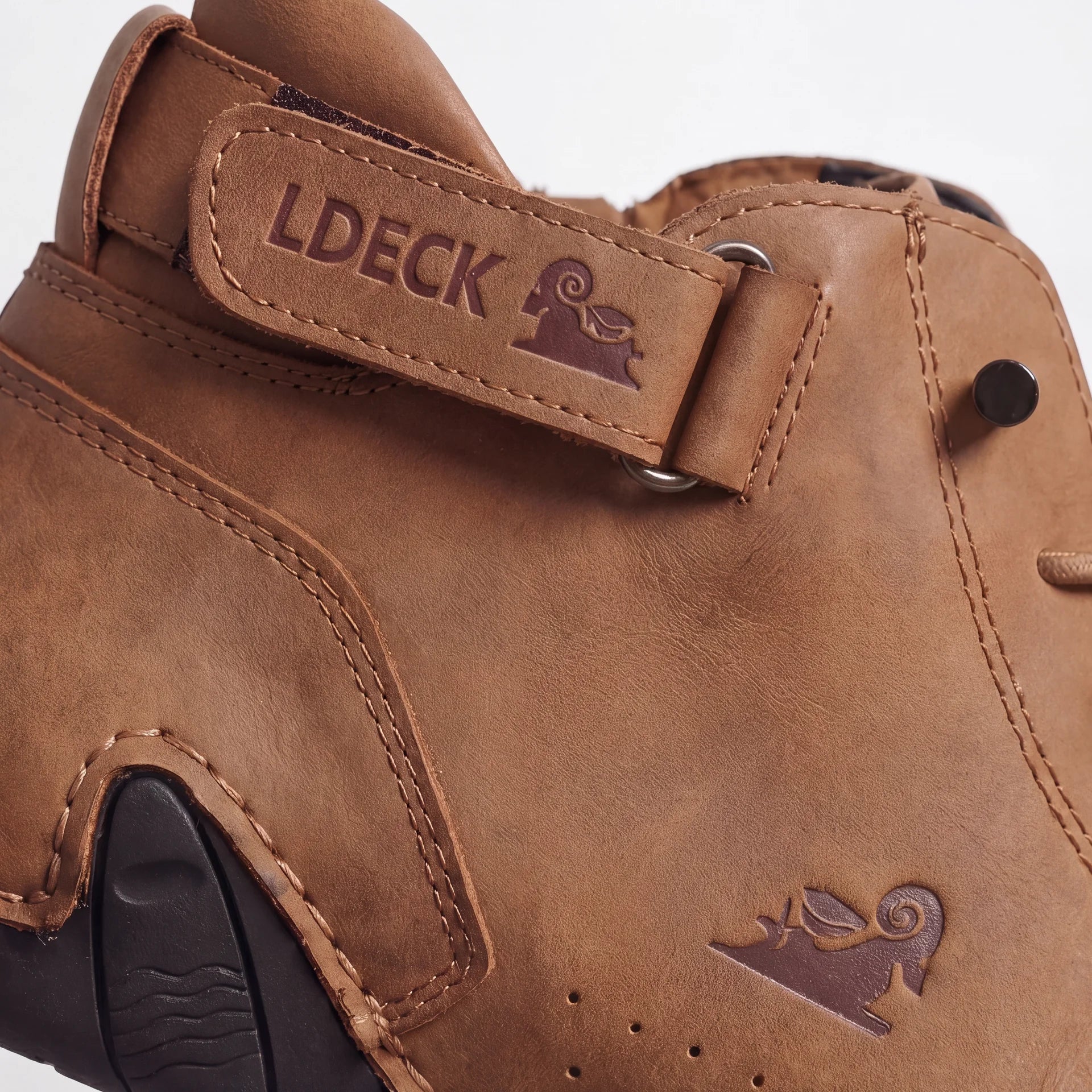 WeLDeck™ - Waterproof and breathable orthopedic shoes